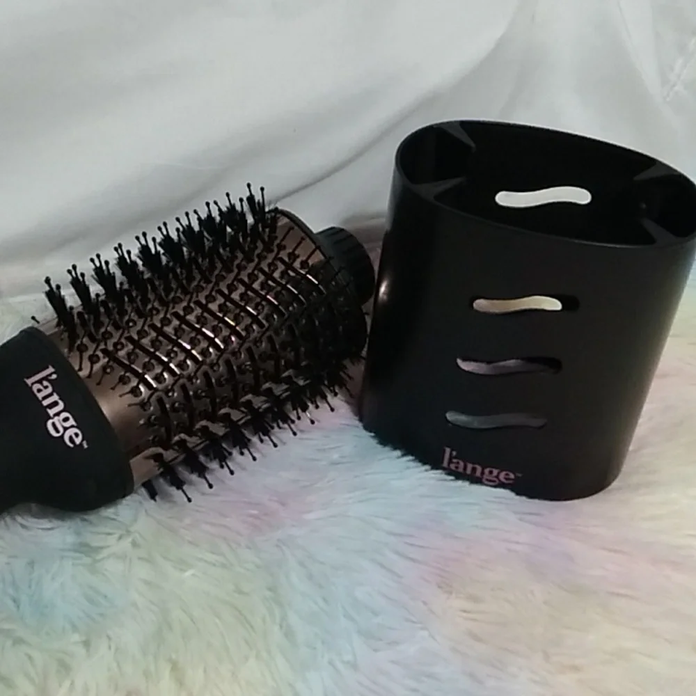 (#13 SHELF) Lange Hair Dryer Brush Like New Works Perfect See Video